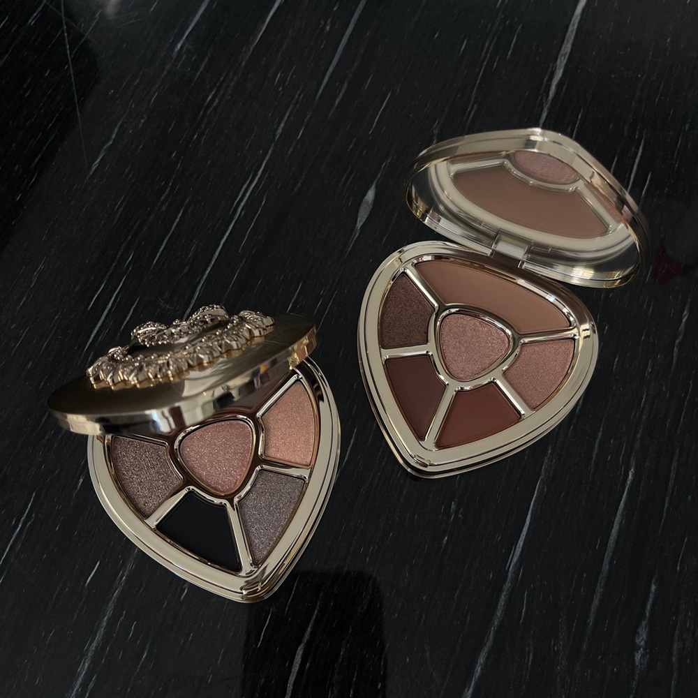 Dolce & Gabbana Heart-Shaped Eyeshadow Palette with Browns and Golds
